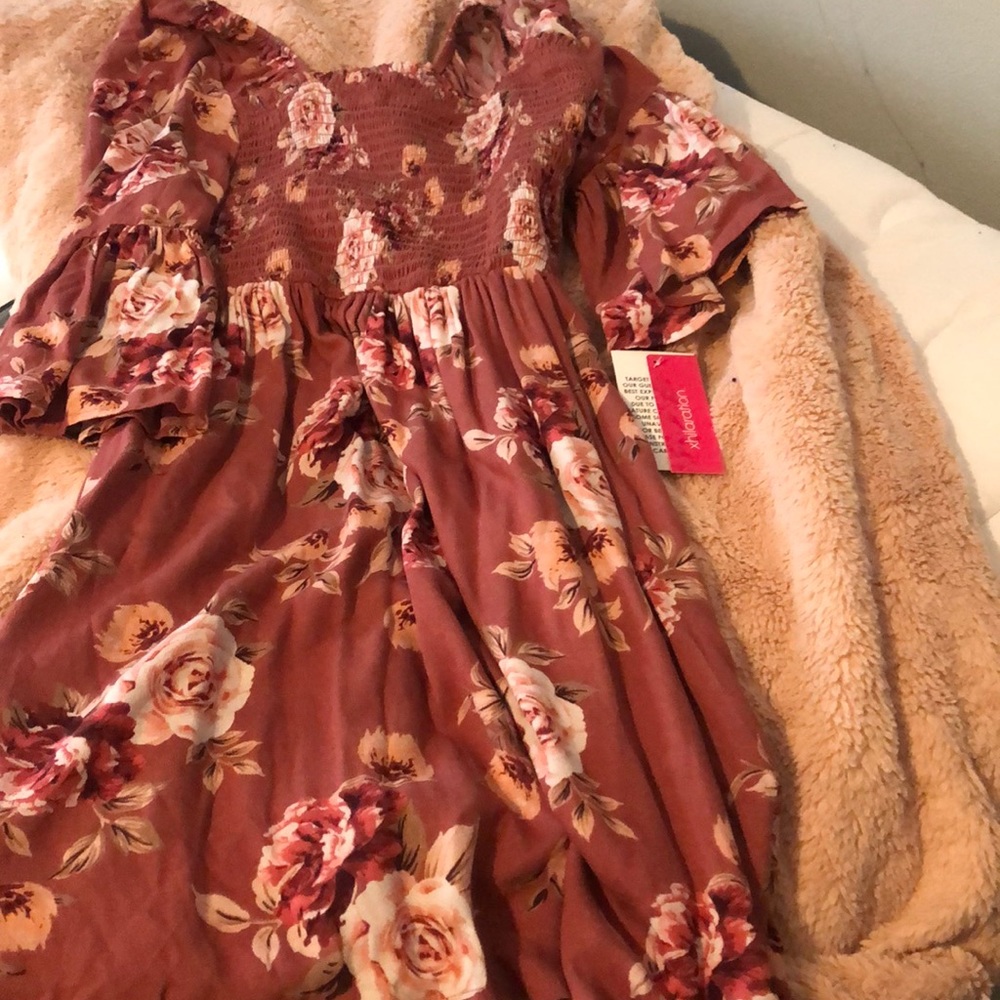 Flower Dress - Picture 1 of 1